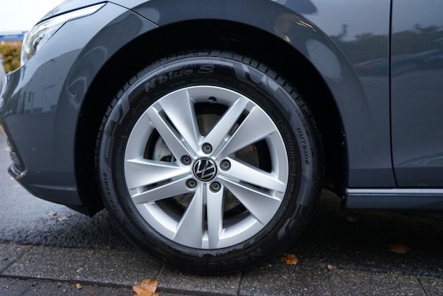 Volkswagen Golf 1.5 TSI Golf VIII Life