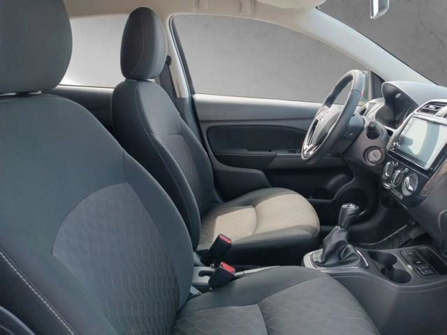 Mitsubishi Space Star Invite Star