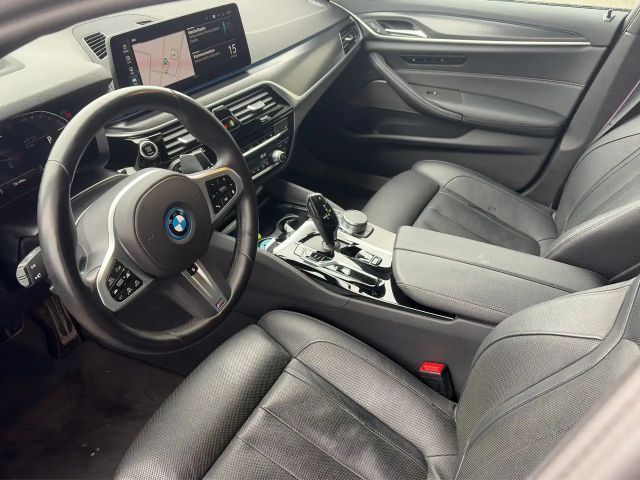 BMW 545 545e M-Sport Sedan xDrive