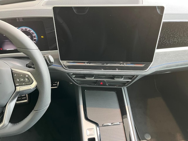 Volkswagen Passat PASSAT "R-LINE" 8-FACH-BEREIFT STANDHEIZUNG AHK