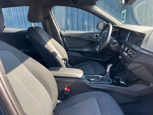 BMW 116 116i 5-deurs Sedan