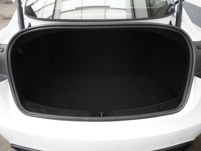 Tesla Model 3 Standard Range