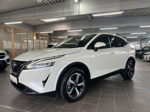 Nissan Qashqai 1.3 Connecta LED+KEYLESS+360°+ACC+VC uvm