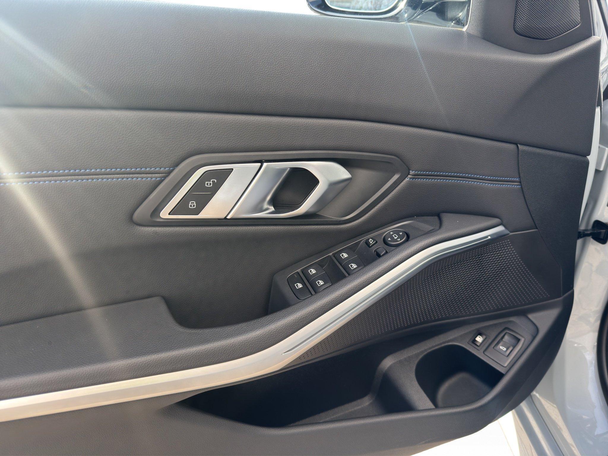 BMW 330 330e Touring