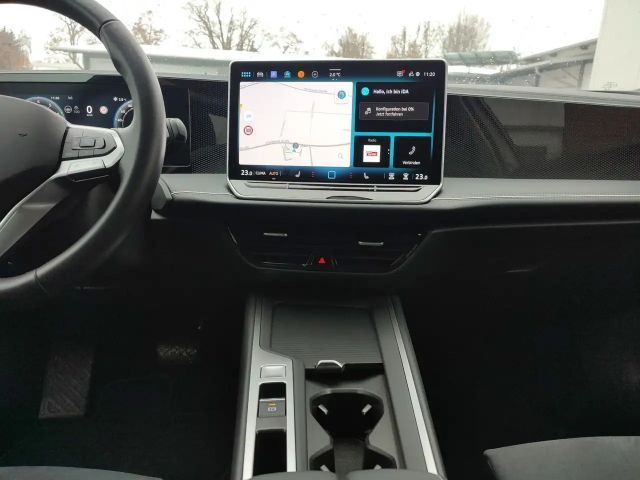 Volkswagen Passat 1.5 eTSI Business DSG Variant