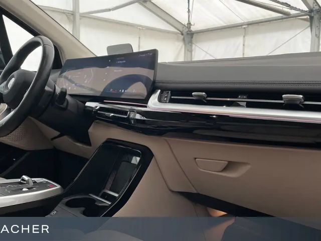 BMW 220 220i Active Tourer