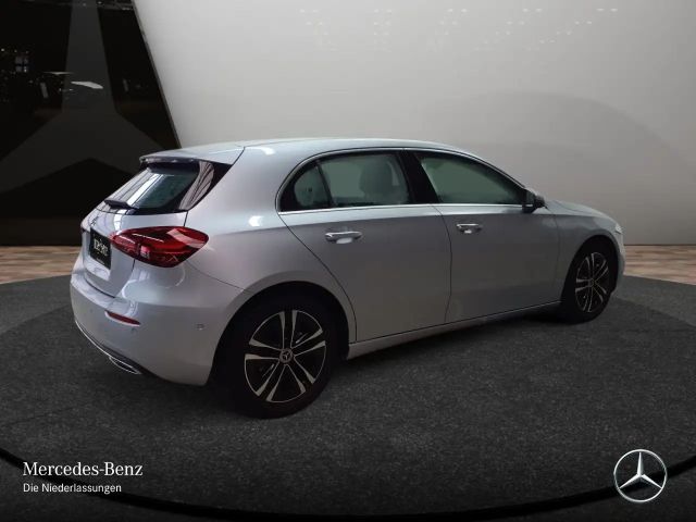 Mercedes-Benz A 200 Progressive