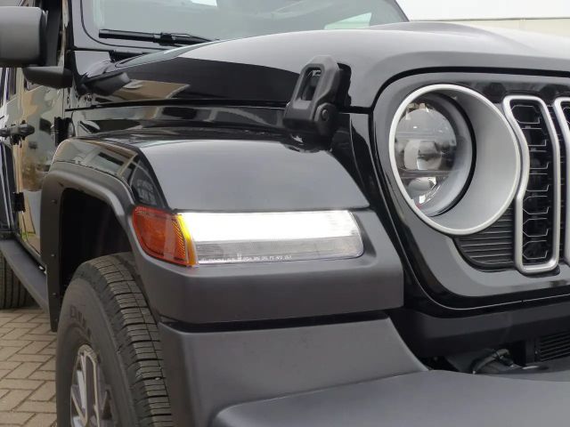 Jeep Wrangler Sahara