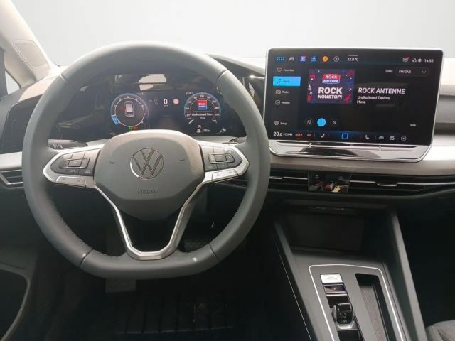 Volkswagen Golf 1.5 eTSI DSG Life