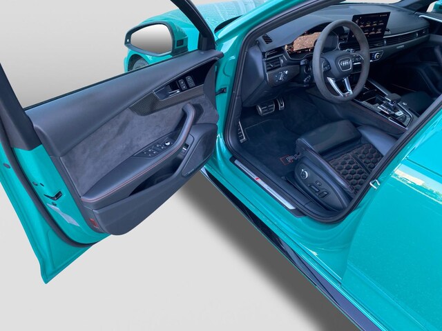 Audi RS4 Avant Quattro