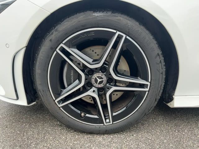 Mercedes-Benz CLA 200 AMG Line Coupé