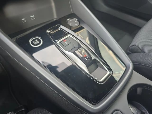 Audi A3 30 TFSI Sedan