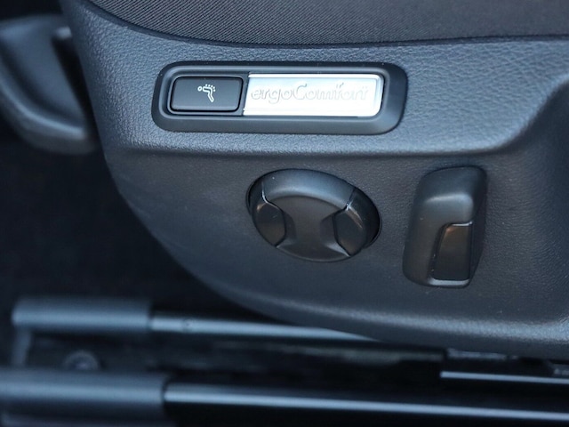 Volkswagen Passat 2.0 TSI Business DSG Variant