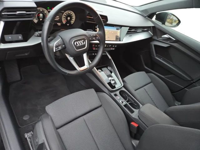 Audi A3 30 TDI Sedan