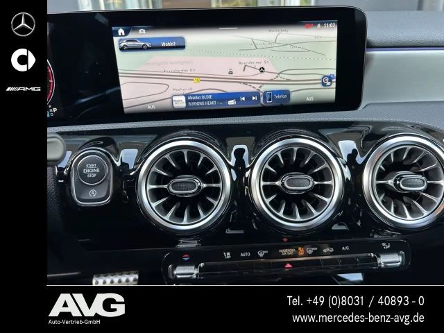 Mercedes-Benz A 200 AMG Line