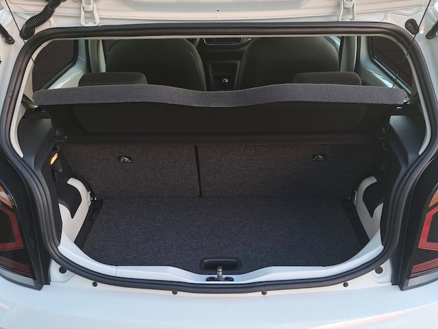 Volkswagen up! Move Move up!