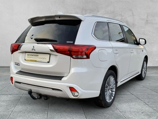 Mitsubishi Outlander 4WD PHEV
