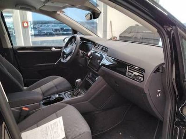 Volkswagen Touran 1.5 TSI DSG R-Line