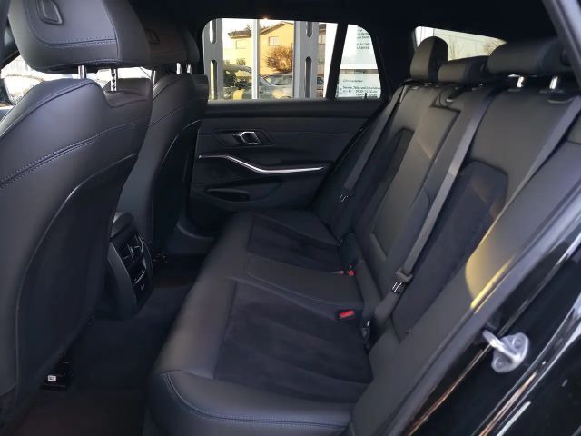 BMW 320 320d M-Sport Touring