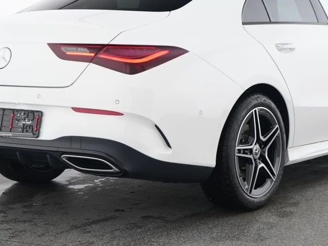 Mercedes-Benz CLA 200 AMG Line Coupé