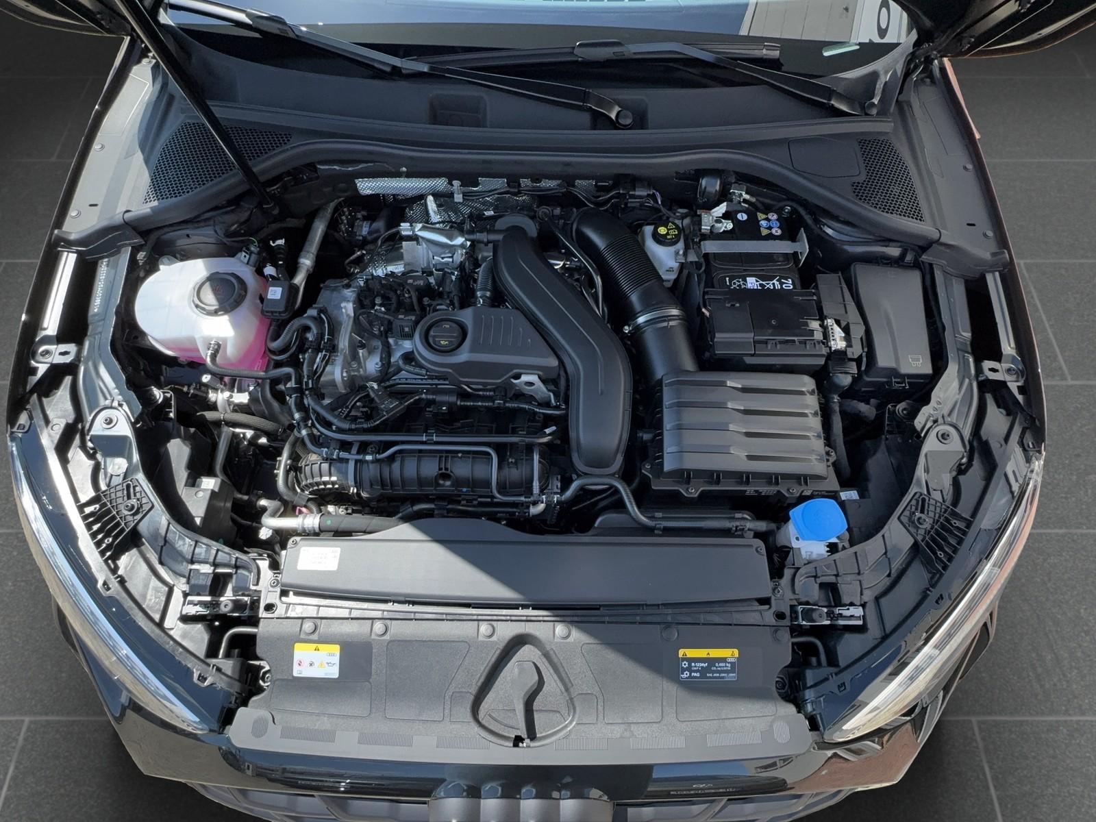 Audi A3 35 TFSI S-Line S-Tronic Sedan Sportback