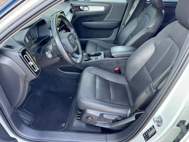 Volvo XC40 R-Design Recharge T5