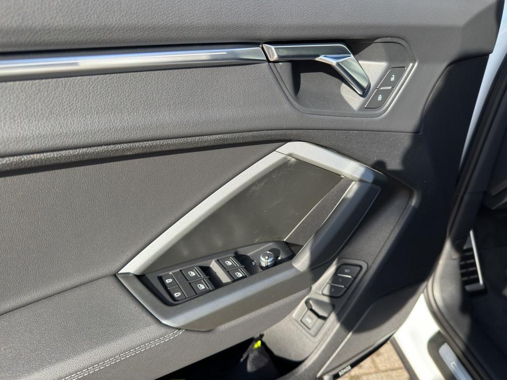 Audi Q3 35 TFSI S-Line S-Tronic