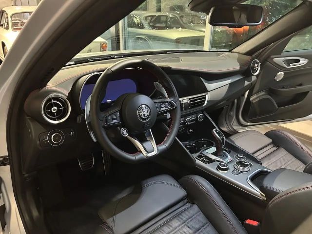 Alfa Romeo Giulia Q4