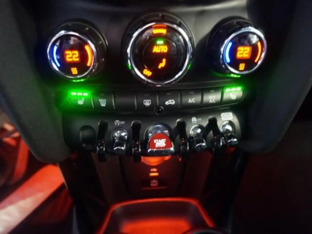 MINI Cooper COOPER 1,5 CAMDEN LEDER NAVI LED SHZ TEMPOMAT 17"