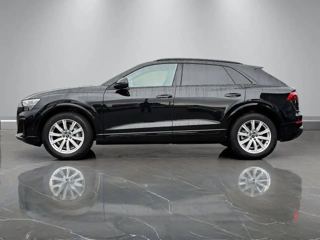 Audi Q8 55 TFSI S-Line