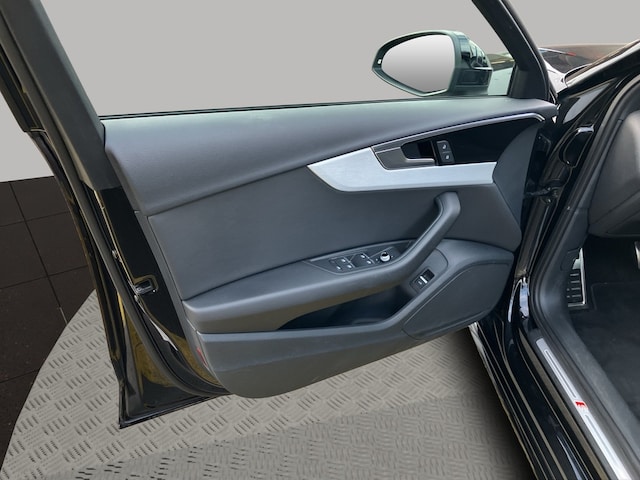 Audi A4 40 TDI Avant Quattro S-Line S-Tronic