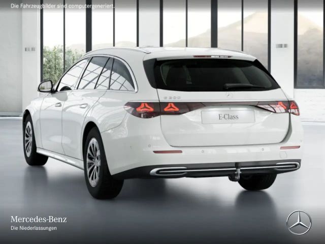 Mercedes-Benz E 200 AVANTGARDE Estate
