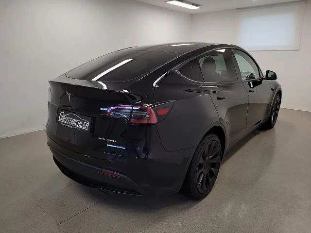 Tesla Model Y AWD Long Range