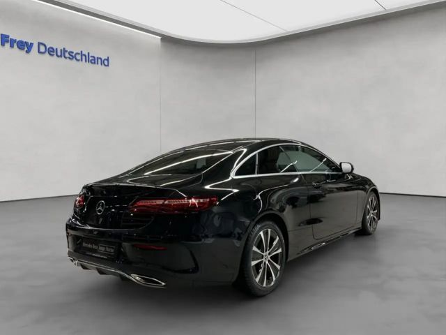 Mercedes-Benz E 200 Coupé