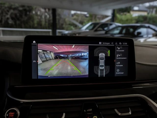 BMW 540 540d Luxury Line Sedan xDrive