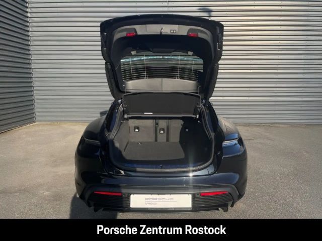 Porsche Taycan Black Edition Sport Turismo