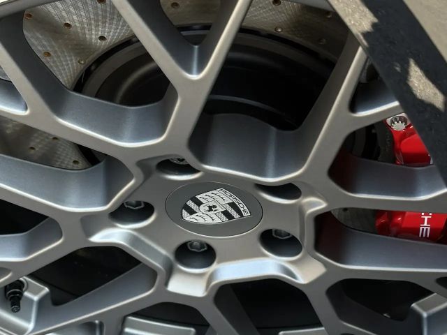 Porsche 992 Cabrio Carrera S