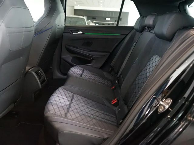 Volkswagen Golf 2.0 TDI DSG R-Line