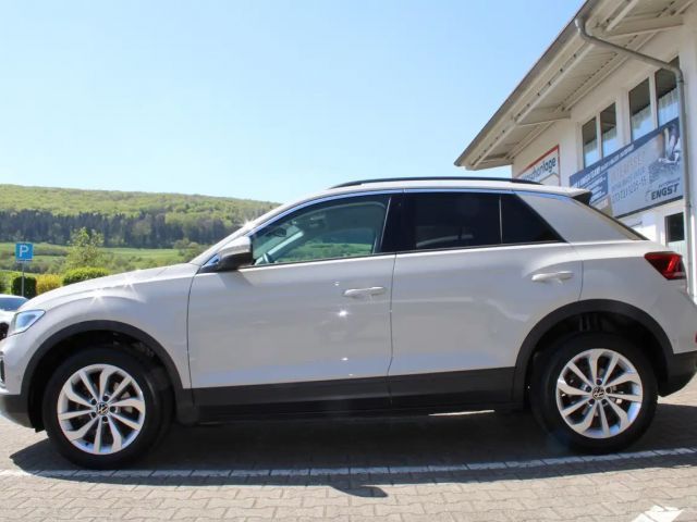Volkswagen T-Roc Life 1.5 l TSI DSG AHK NAV LED Ladeboden Verkehrsz