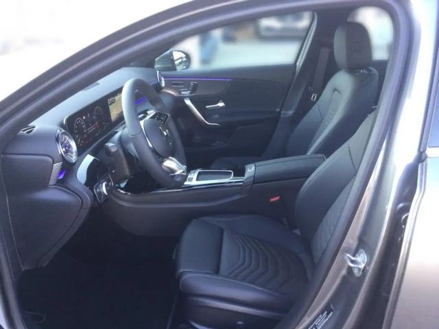 Mercedes-Benz A 180 Progressive