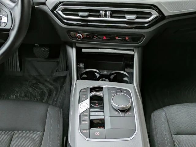 BMW 330 330e Touring