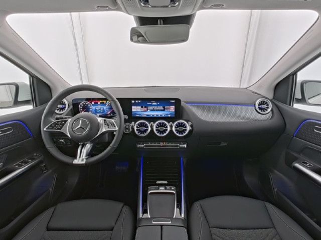 Mercedes-Benz B 200 Sedan