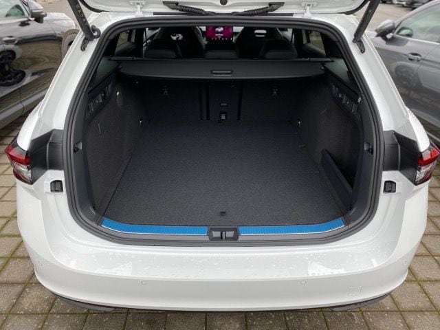 Skoda Superb Combi Sportline iV