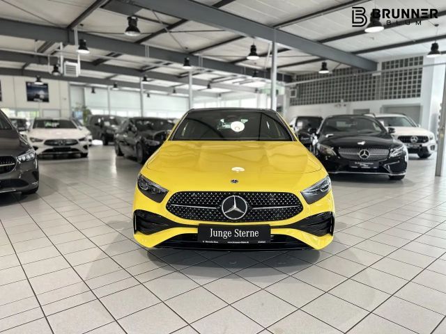 Mercedes-Benz A 220 4MATIC AMG Line