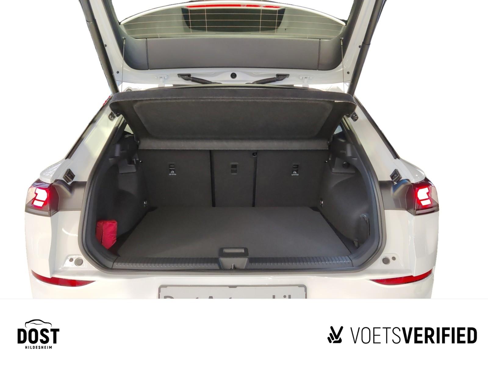 Volkswagen T-Roc 1.5 eTSI DSG IQ.Drive R-Line