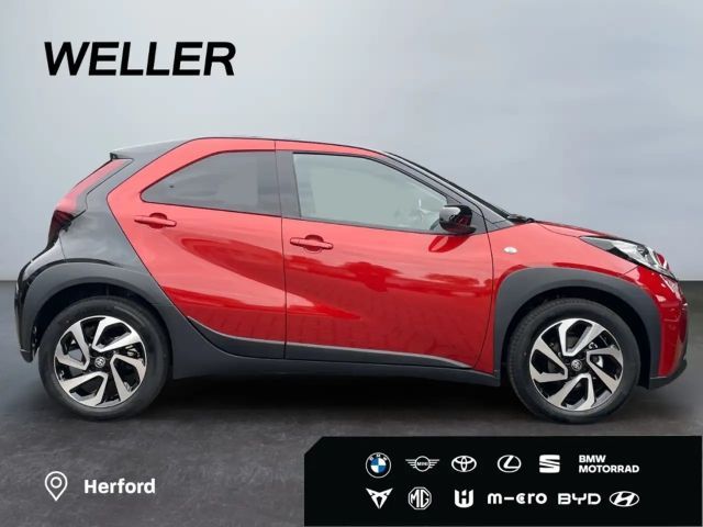 Toyota Aygo X Bi-Tone Hatchback