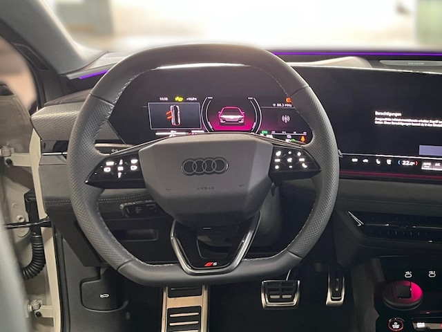 Audi A6 e-tron Avant Quattro