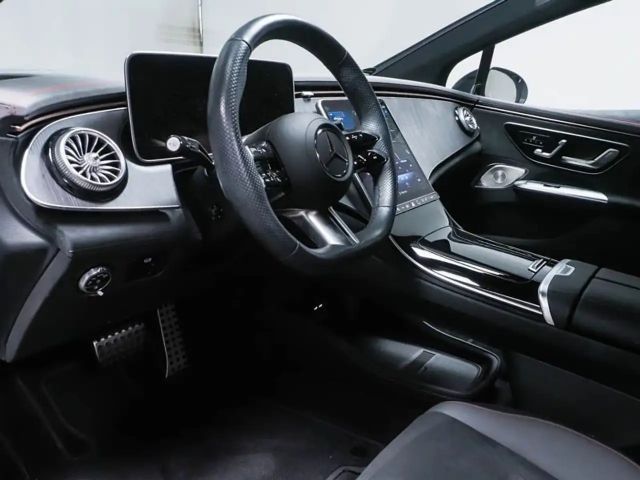 Mercedes-Benz EQE 300 AMG Line Sedan