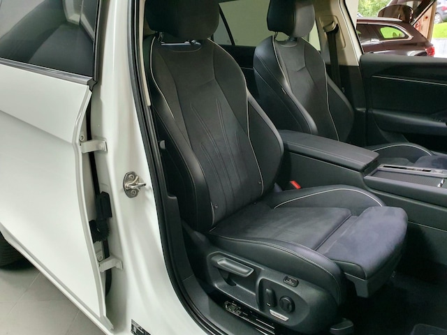 Volkswagen Passat 2.0 TDI Business DSG Variant