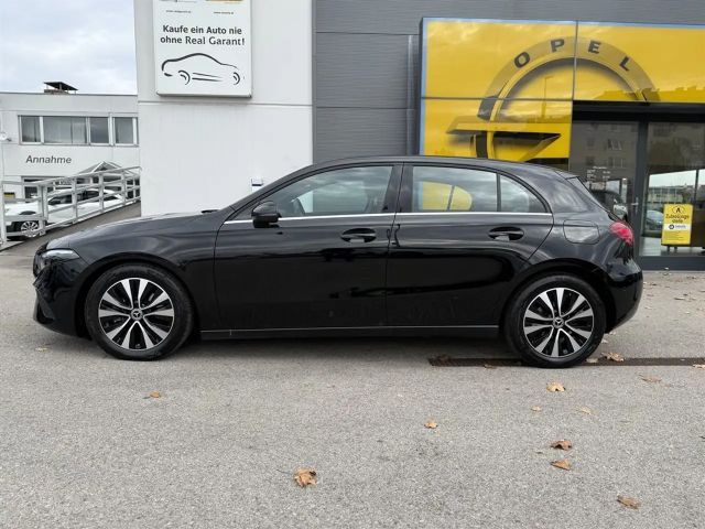 Mercedes-Benz A 180 A 180 d